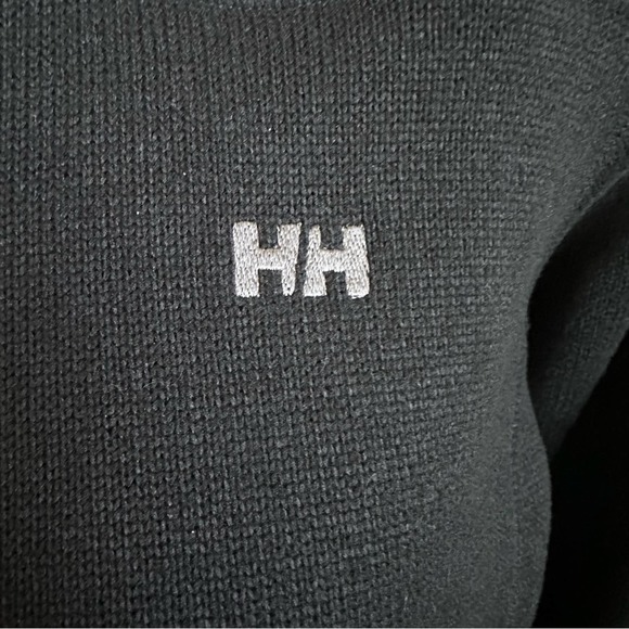 Helly Hansen - fine knit jackets with polartec fleece lining. Size Women’s Large - Picture 9 of 16